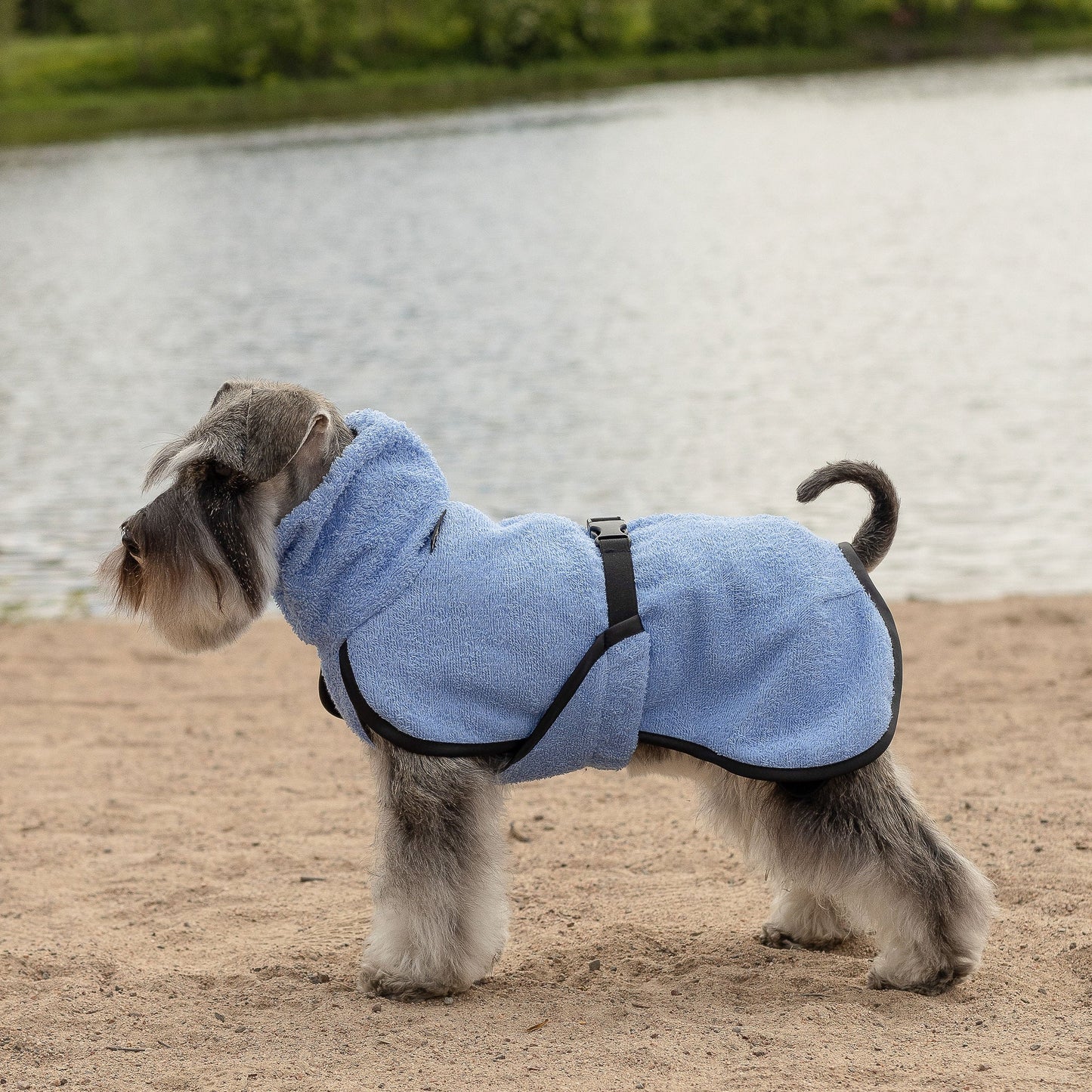 Kauluksellinen koiran kylpytakki